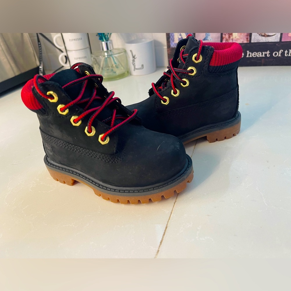 Toddler timberland boots size 6